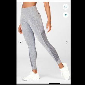 Fabletics • High Waisted Perforated 7/8 Legging S